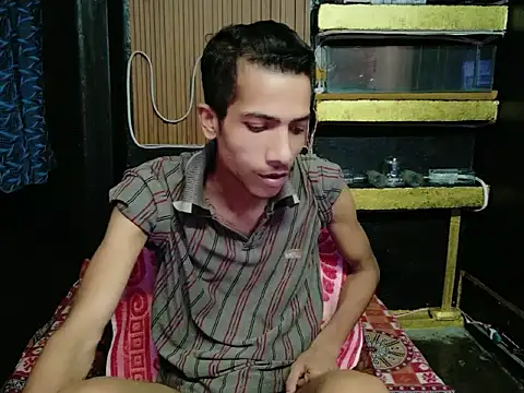 Alex Suman25 online show from June 23, 2026, 7:23 pm