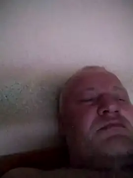 Snapshot of Grasul78 chatting on August 7, 2026, 4:13 pm Grasul78 online show from August 7, 2026, 4:13 pm
