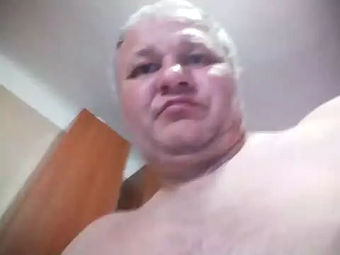 Snapshot of Grasul78 chatting on June 9, 2026, 3:02 pm Grasul78 online show from June 9, 2026, 3:02 pm