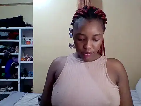 Zara Twilight online show from December 3, 2025, 10:09 pm