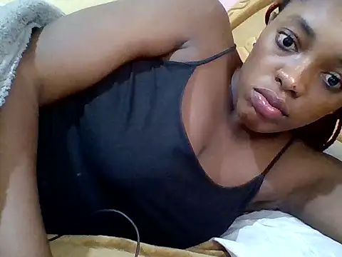 Zara Twilight online show from December 16, 2025, 1:26 pm