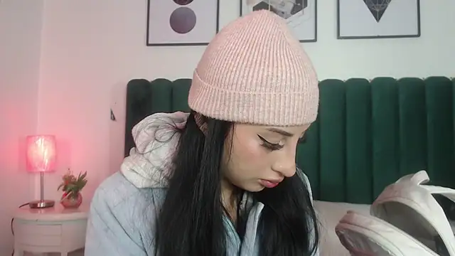 Nicolette ks  online show from October 31, 2025, 3:47 am