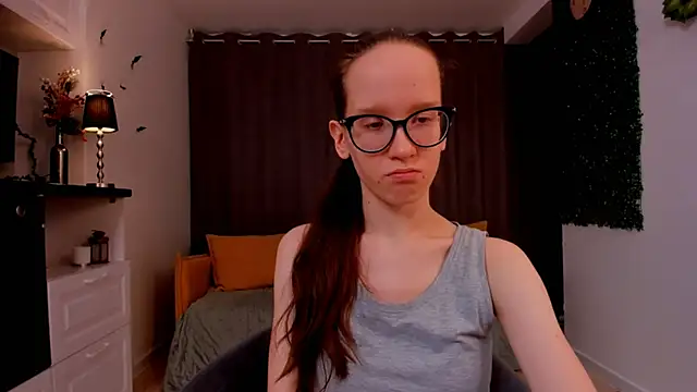 Snapshot of BettyBrowni chatting on February 27, 2025, 4:10 pm BettyBrowni online show from February 27, 2025, 4:10 pm