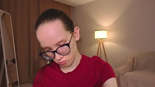 BettyBrowni online show from February 12, 2026, 4:07 pm