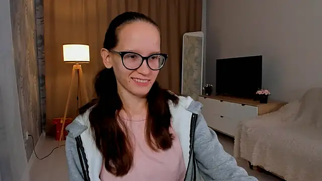 Snapshot of BettyBrowni chatting on September 16, 2025, 4:08 pm BettyBrowni online show from September 16, 2025, 4:08 pm