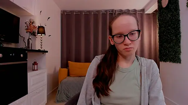 Snapshot of BettyBrowni chatting on March 2, 2025, 10:23 pm BettyBrowni online show from March 2, 2025, 10:23 pm