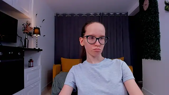 Snapshot of BettyBrowni chatting on March 4, 2025, 1:12 am BettyBrowni online show from March 4, 2025, 1:12 am