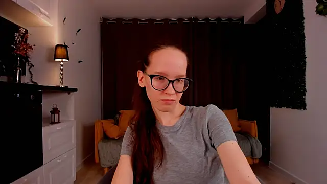 Snapshot of BettyBrowni chatting on March 8, 2025, 4:06 pm BettyBrowni online show from March 8, 2025, 4:06 pm