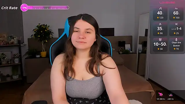 Viola  Shy online show from December 14, 2025, 9:20 pm