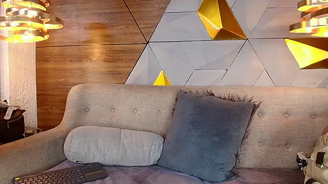 sarah banks1 online show from March 14, 2025, 7:12 pm