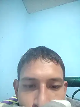 Snapshot of Leonul chatting on November 6, 2025, 7:56 am Leonul online show from November 6, 2025, 7:56 am