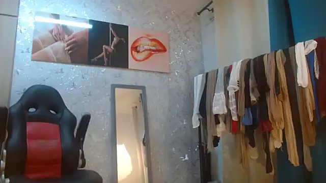 Samantabrown  online show from April 4, 2026, 11:06 am