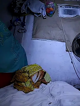 Snapshot of The-quee22 chatting on October 11, 2025, 11:33 am The-quee22 online show from October 11, 2025, 11:33 am