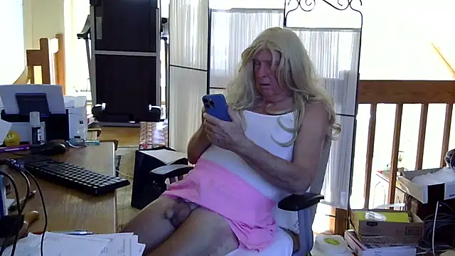 Snapshot of loreleia chatting on November 24, 2025, 6:52 pm loreleia online show from November 24, 2025, 6:52 pm