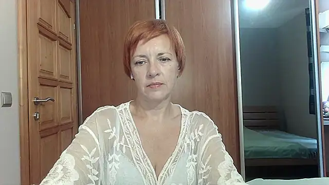 LoraLoraMay online show from August 1, 2026, 1:42 pm