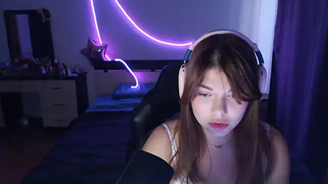 helengilmor online show from October 2, 2025, 5:44 am