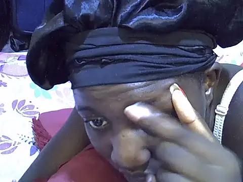 Snapshot of Adaline-Paris chatting on January 14, 2026, 7:01 am Adaline-Paris online show from January 14, 2026, 7:01 am