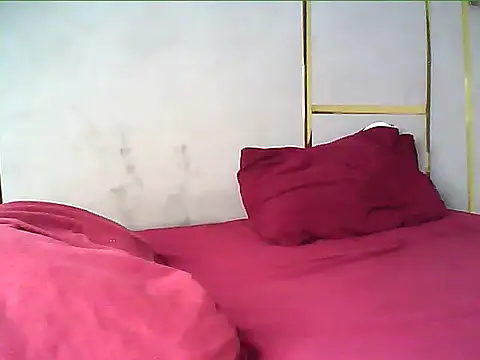 Adaline-Paris online show from May 21, 2026, 5:54 pm
