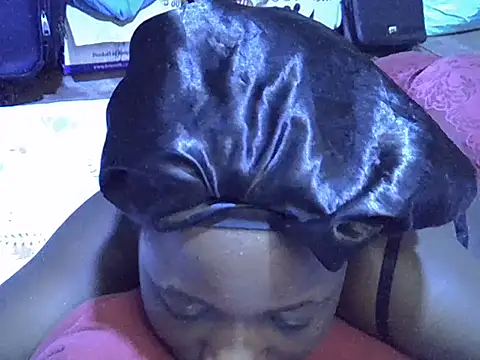 Snapshot of Adaline-Paris chatting on January 11, 2026, 6:37 pm Adaline-Paris online show from January 11, 2026, 6:37 pm