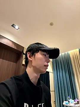 1a1a1alll online show from November 17, 2025, 3:27 pm