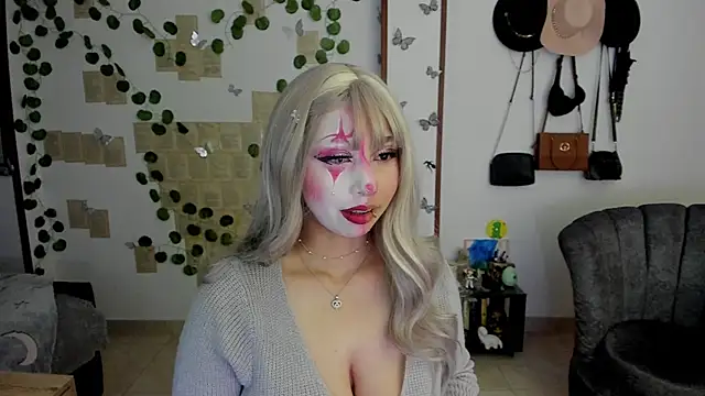 Fiore Sanz  online show from October 4, 2025, 3:08 am