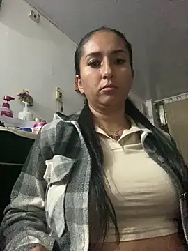 luna asss online show from May 28, 2026, 12:29 am
