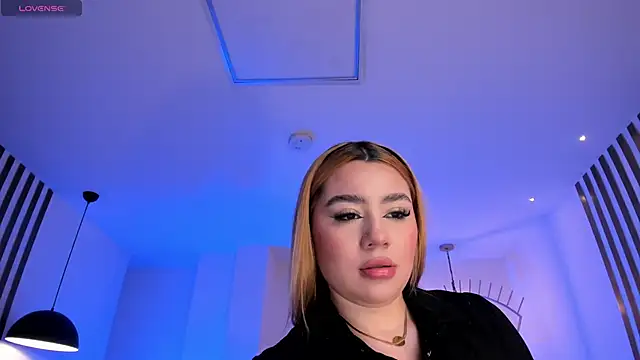 SamanthaKlein  online show from December 5, 2025, 2:00 am