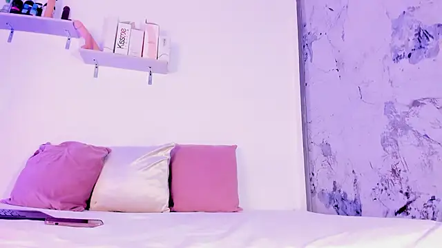 Kim Baker1 online show from October 18, 2025, 8:00 pm