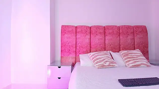 kendal rossi online show from December 5, 2025, 12:04 pm