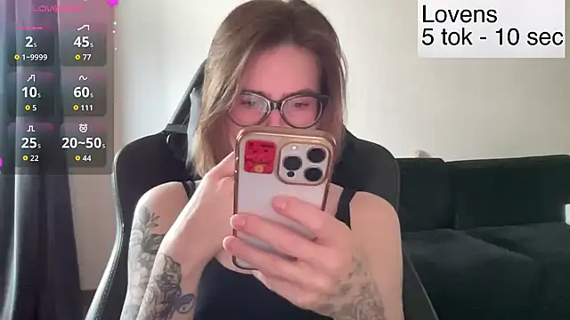 Sexy Sweets online show from June 14, 2026, 2:07 pm