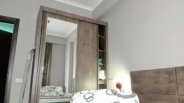 asian kiya online show from October 1, 2025, 7:40 pm