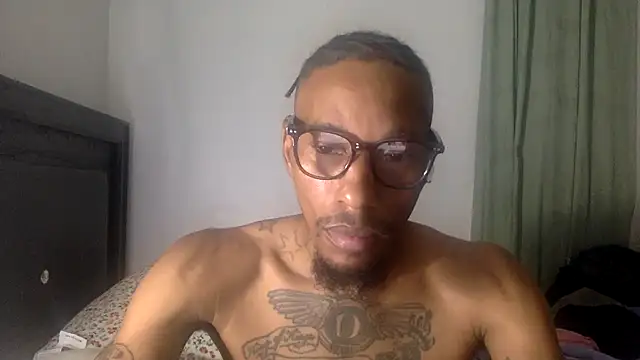 KingDerRico online show from October 9, 2025, 12:33 am