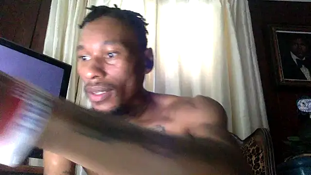 KingDerRico online show from November 2, 2025, 4:12 pm