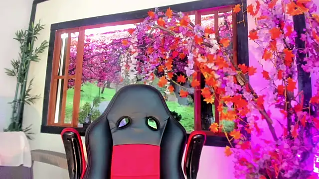 Snapshot of Susan_DiSantys chatting on March 11, 2025, 8:20 pm Susan DiSantys online show from March 11, 2025, 8:20 pm