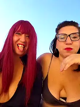 Snapshot of carolyne2023 chatting on October 8, 2025, 7:54 am carolyne2023 online show from October 8, 2025, 7:54 am