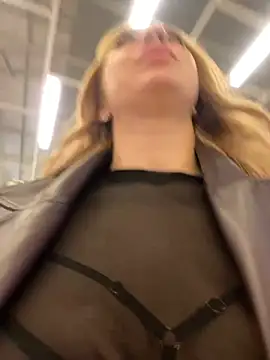 Snapshot of Sweet___Emily chatting on February 8, 2025, 2:27 pm Sweet Emily online show from February 8, 2025, 2:27 pm