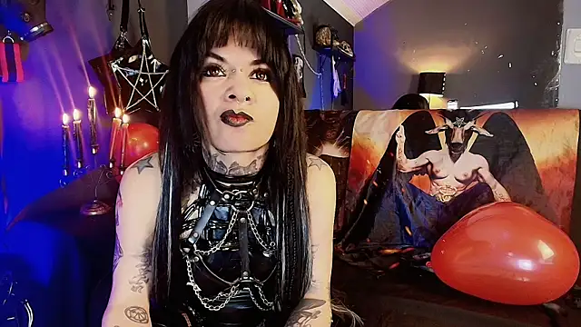 Snapshot of MorganaCrowley chatting on September 9, 2025, 1:09 pm MorganaCrowley online show from September 9, 2025, 1:09 pm
