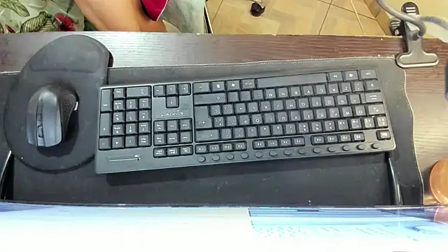 Amy Walker online show from April 12, 2026, 4:43 pm