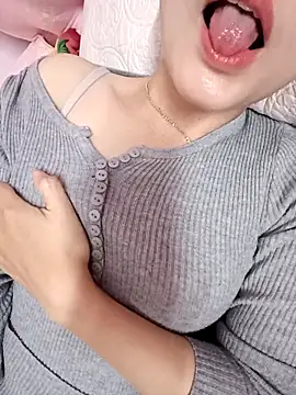 2 sex online show from February 19, 2026, 2:14 pm