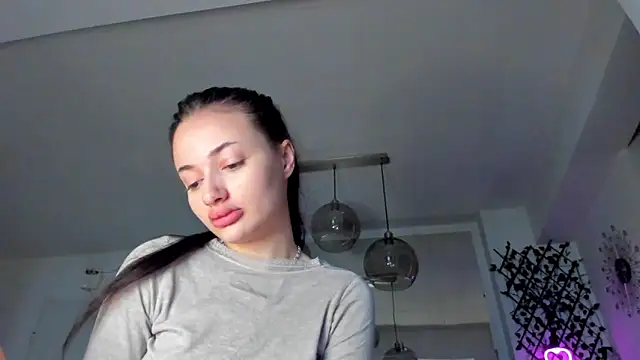 Snapshot of IreneVON chatting on February 28, 2025, 5:59 am IreneVON online show from February 28, 2025, 5:59 am