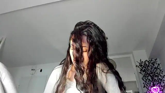 Snapshot of IreneVON chatting on March 13, 2025, 3:06 pm IreneVON online show from March 13, 2025, 3:06 pm