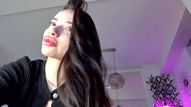 Snapshot of IreneVON chatting on February 19, 2025, 6:00 am IreneVON online show from February 19, 2025, 6:00 am