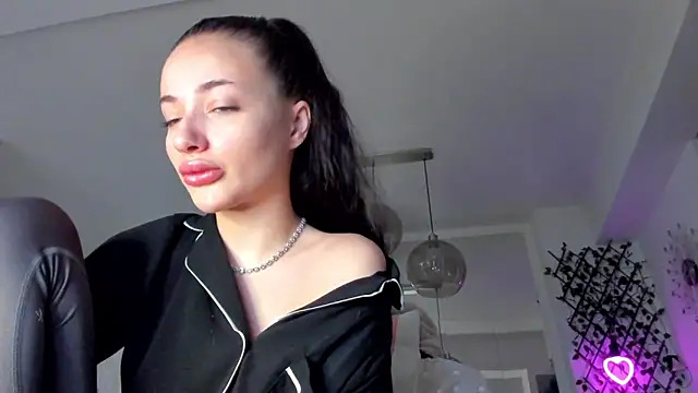 Snapshot of IreneVON chatting on February 16, 2025, 6:10 am IreneVON online show from February 16, 2025, 6:10 am