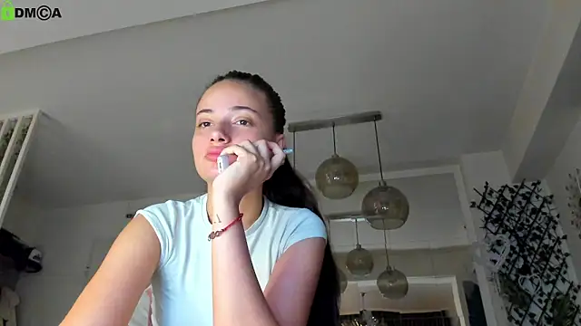 Snapshot of IreneVON chatting on June 12, 2026, 3:26 am IreneVON online show from June 12, 2026, 3:26 am