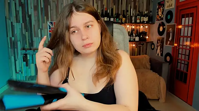 Snapshot of FioraMarmoris chatting on January 17, 2026, 5:44 am FioraMarmoris online show from January 17, 2026, 5:44 am