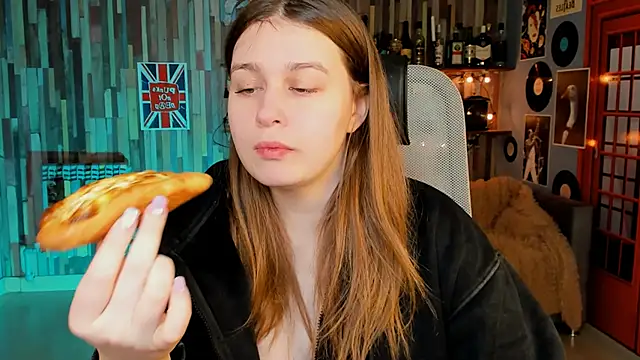 Snapshot of FioraMarmoris chatting on January 18, 2026, 7:01 am FioraMarmoris online show from January 18, 2026, 7:01 am