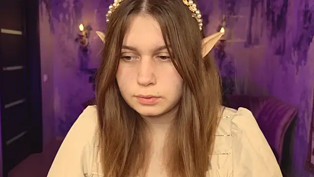 FioraMarmoris online show from September 13, 2025, 6:13 am