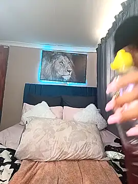 Queen-Chocolate online show from February 1, 2026, 8:56 am