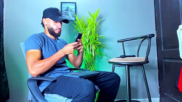 Damian 022 online show from January 11, 2026, 6:04 pm