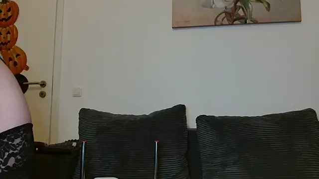 Jasmin-White online show from November 16, 2025, 1:27 pm